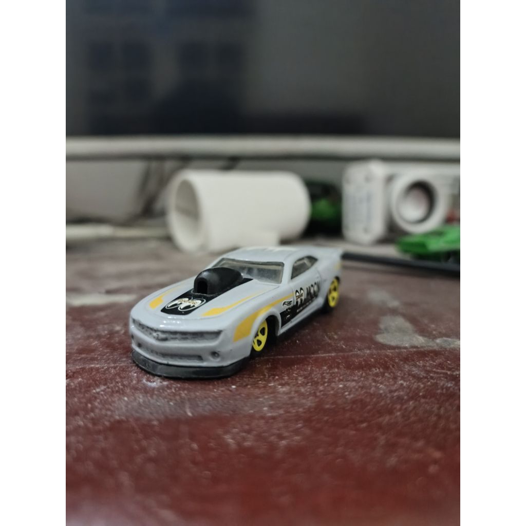 

10 pro stock camaro loose