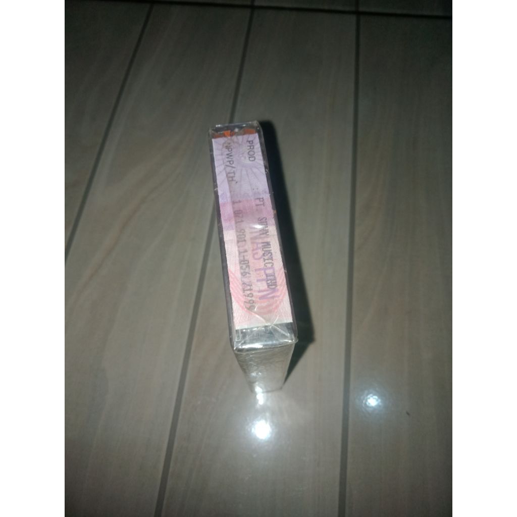 kaset pita wong self titled segel