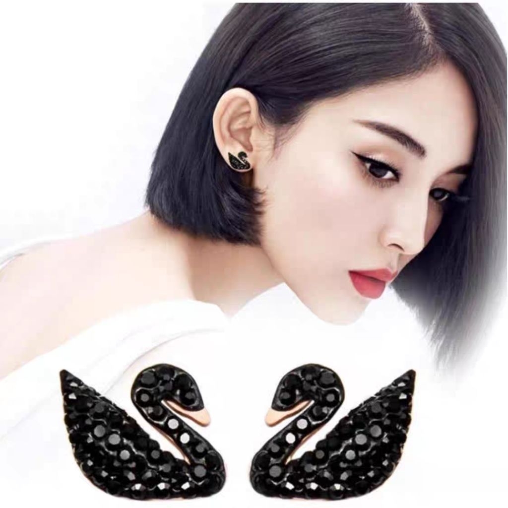 Anting tindik titanium korean fashion wanita motif Angsa permata zirqan warna gold