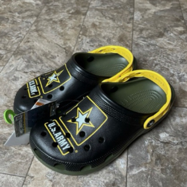 Sandal Crocs Pria dan Wanita