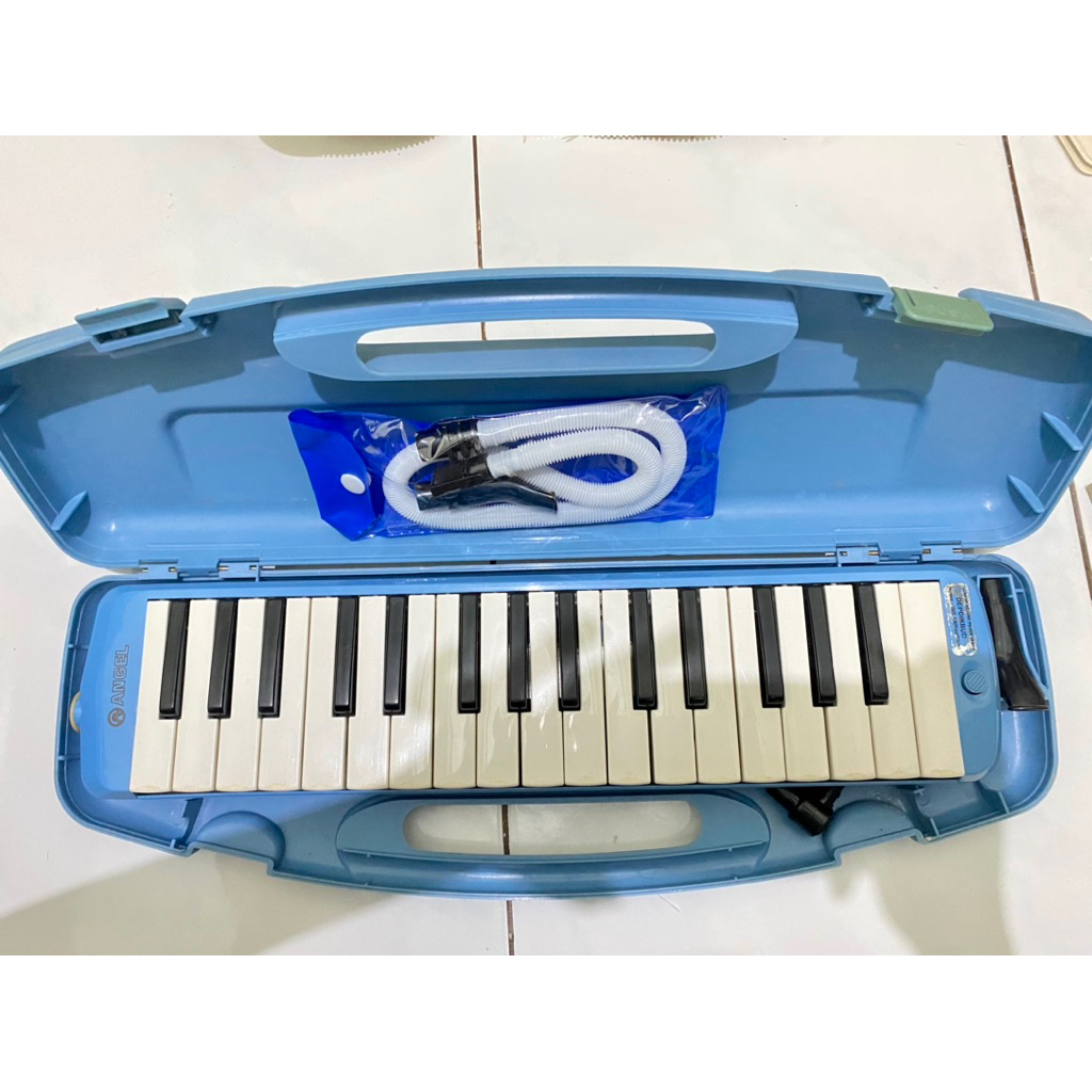 preloved pianika angel melodyhorn~read description