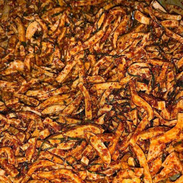 

Basreng pedas daun jeruk 1kg