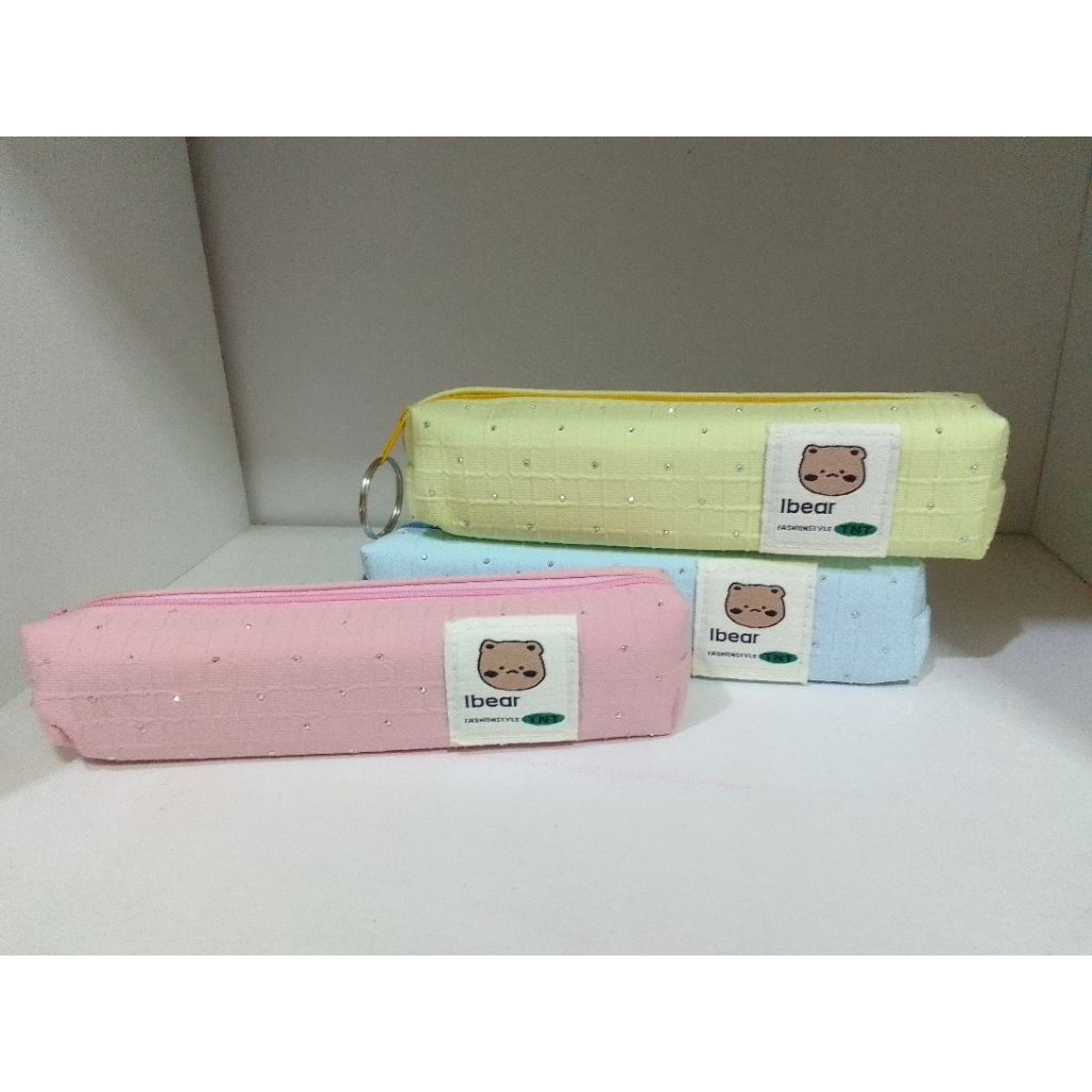 

(1 PCS) KOTAK PENSIL GEOMETRI/CAT