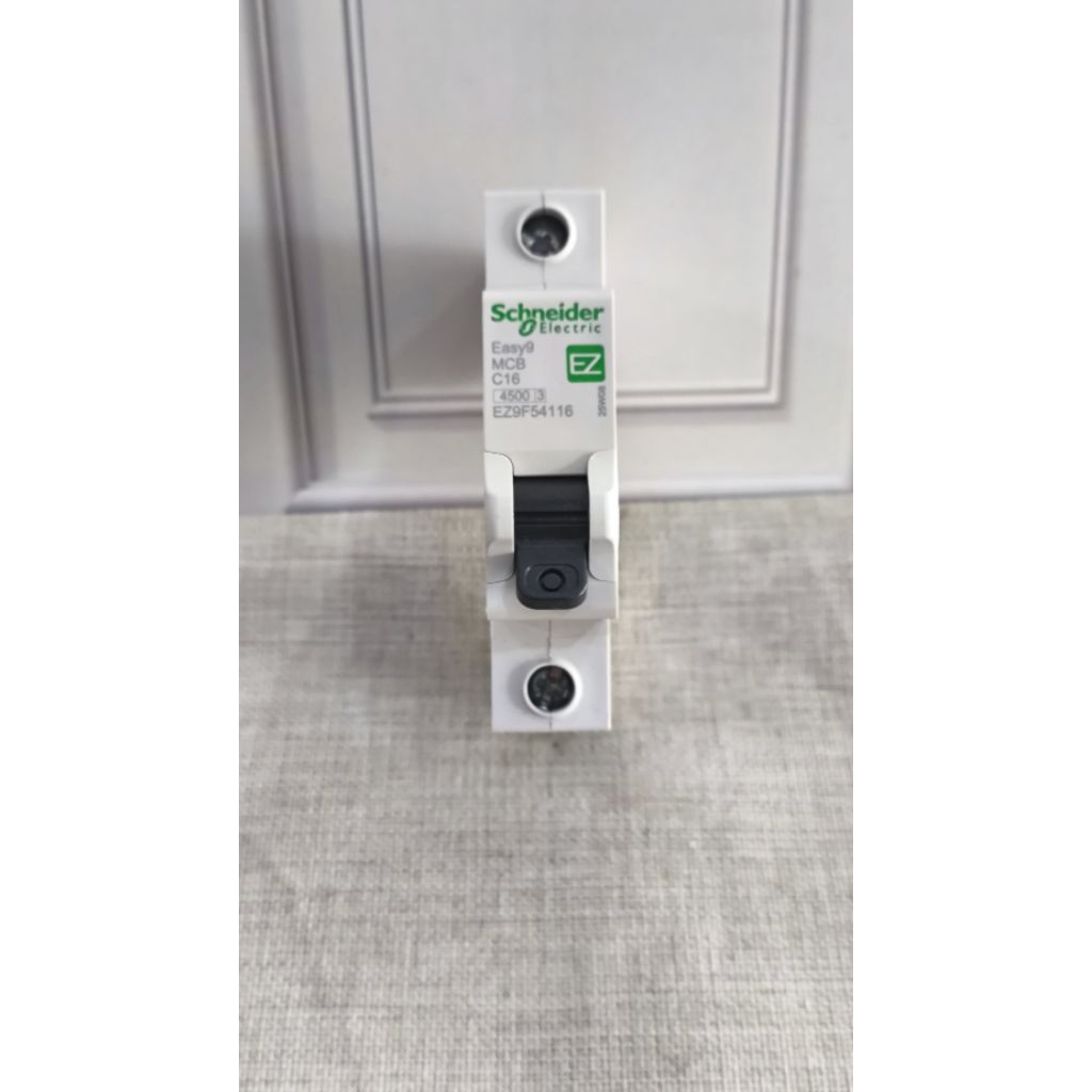 MCB Schneider 16 ampere