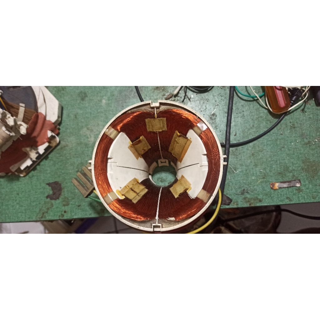 d yoke bekas tv sharp 20 inchi