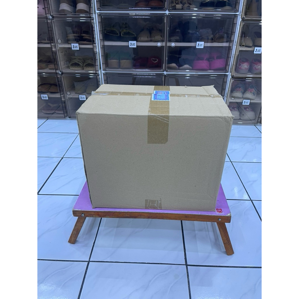 

Kardus 35 cm x 25 cm x 27 cm (550) Bekas BPKB Double Wall