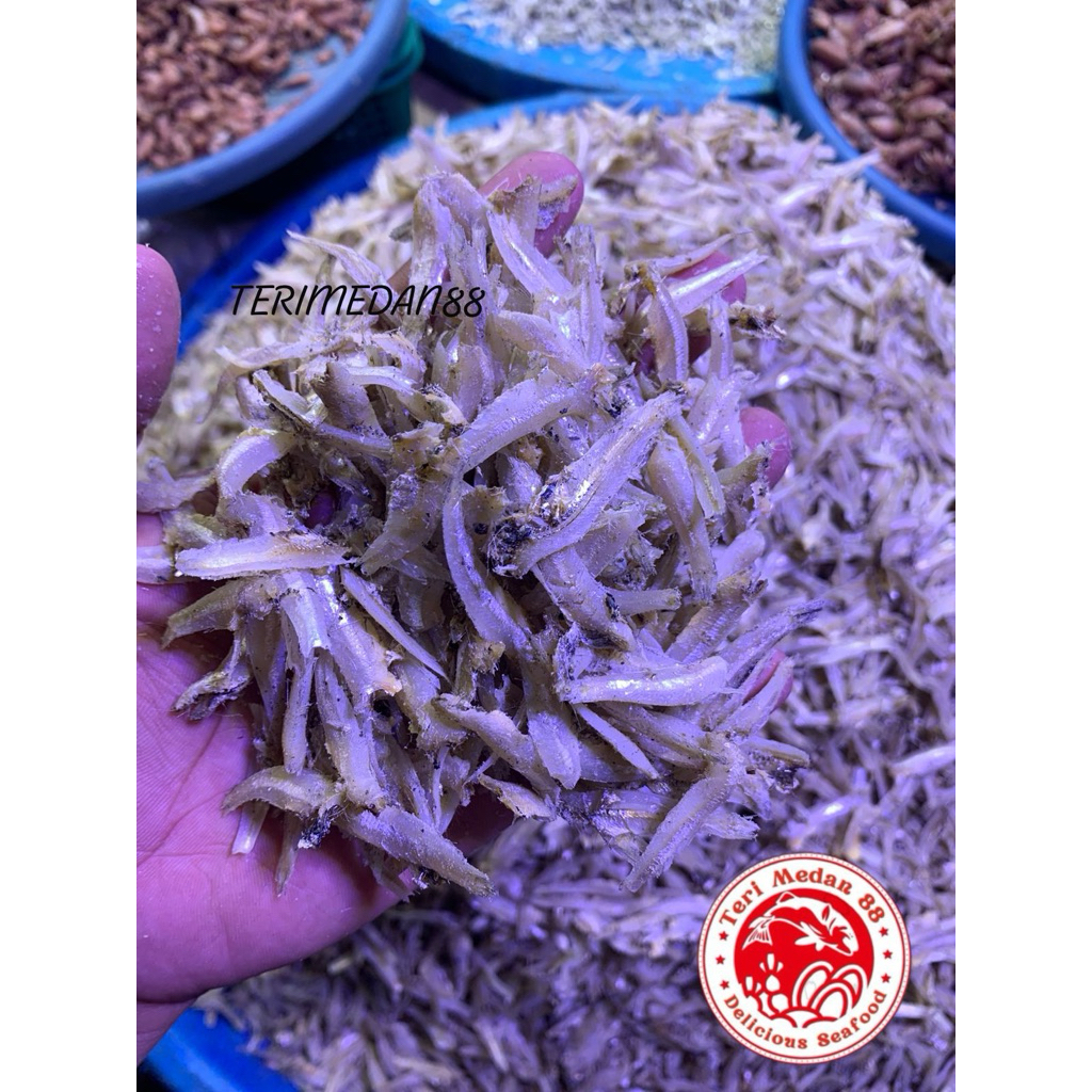 

IKAN TERI KACANG BELAH PUTIH