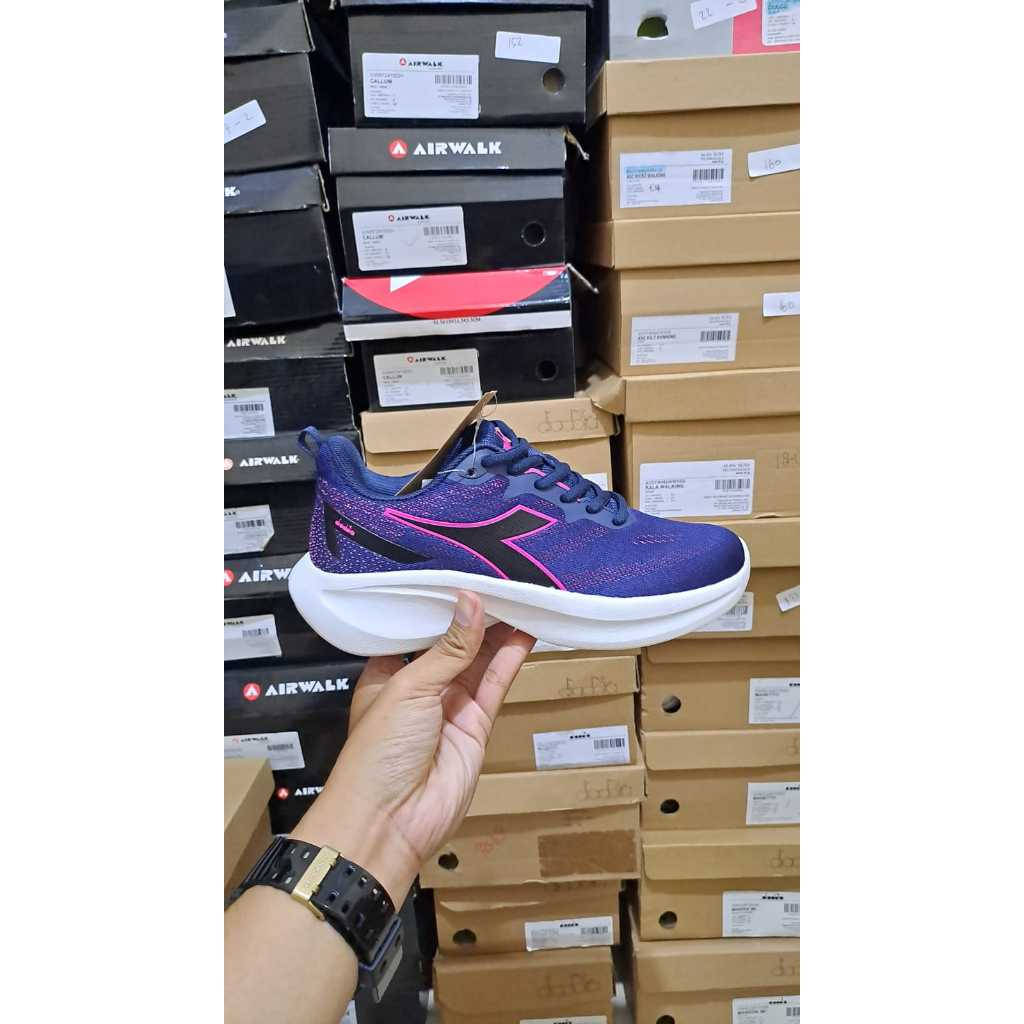 Sepatu Diadora Norflock Women's  Running Warna Navy