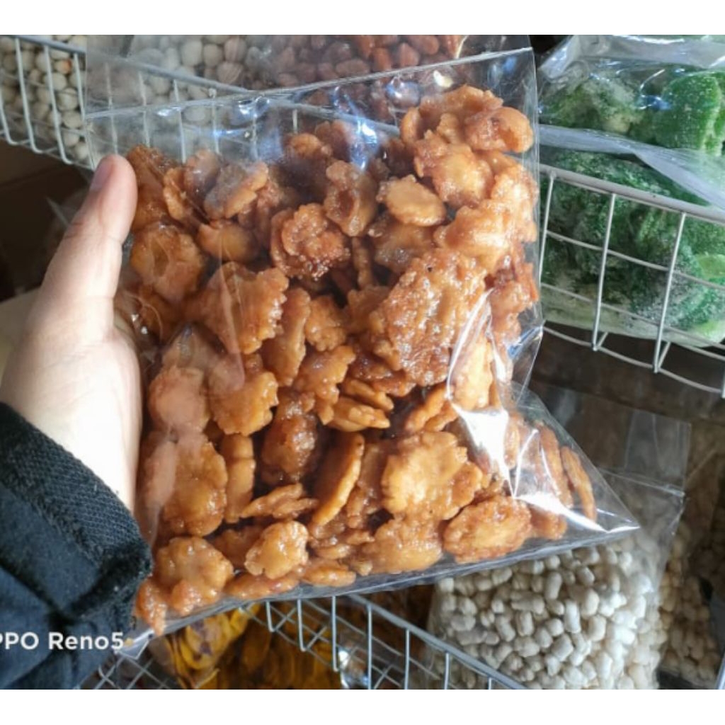 

250 gr emping melinjo/Tangkil kletuk emping manis karamel bulat enak legit gurih cemilan kiloan murah oleh-oleh bandung