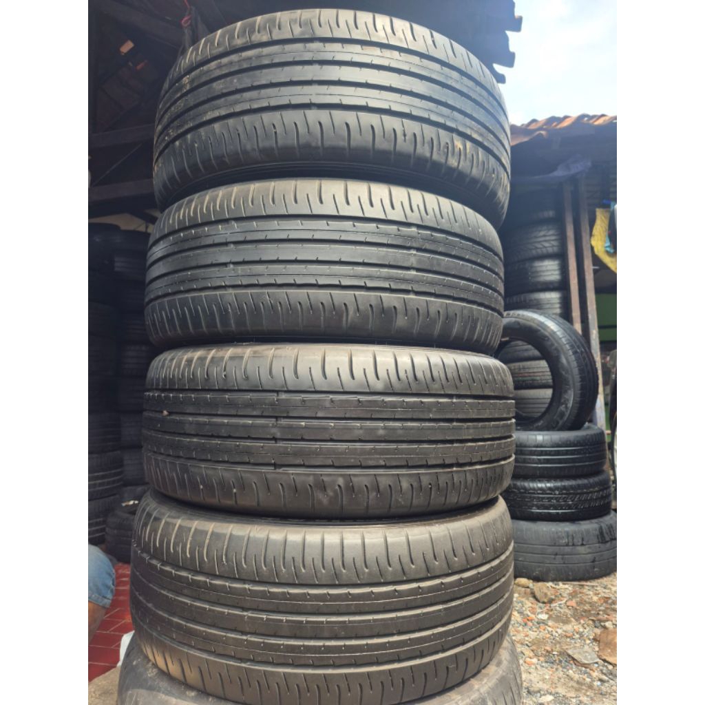 ban copotan Dunlop sp sportmax 225 50 18