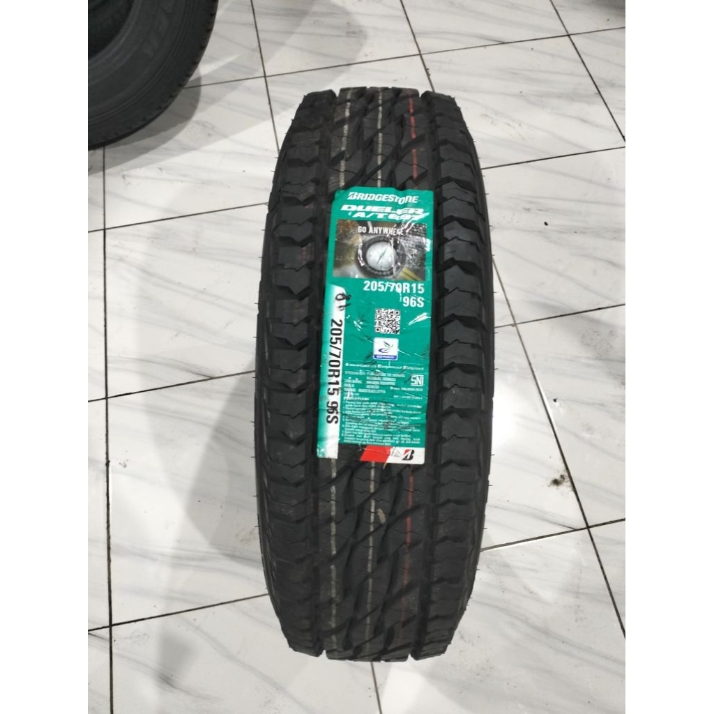 Ban Mobil 205/70 R15 96S DUELER AT697 BRIDGESTONE