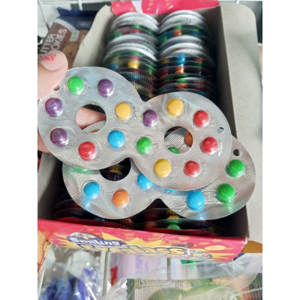 

( 10 pcs ) Smiling Eyeglass Permen coklat kaca mata jajanan anak jajanan warung