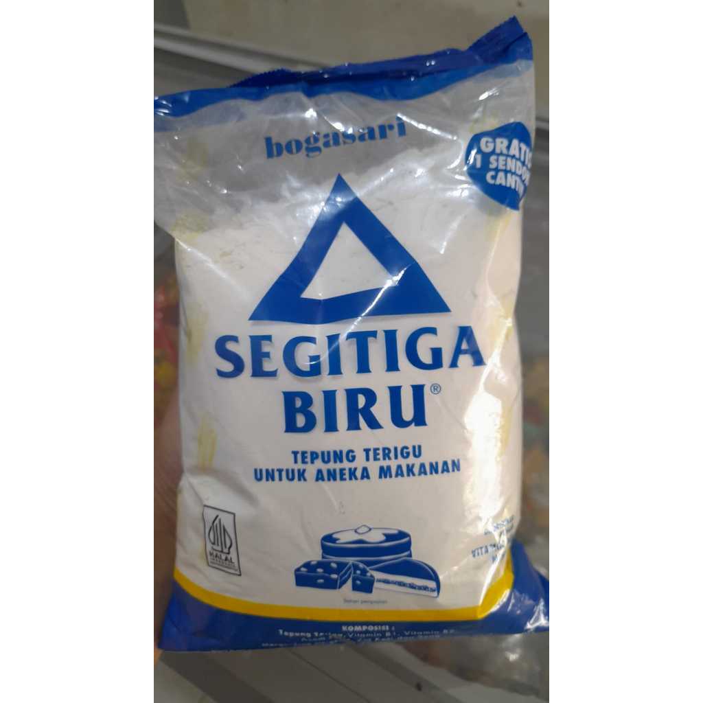 

Tepung segitiga biru 1kg