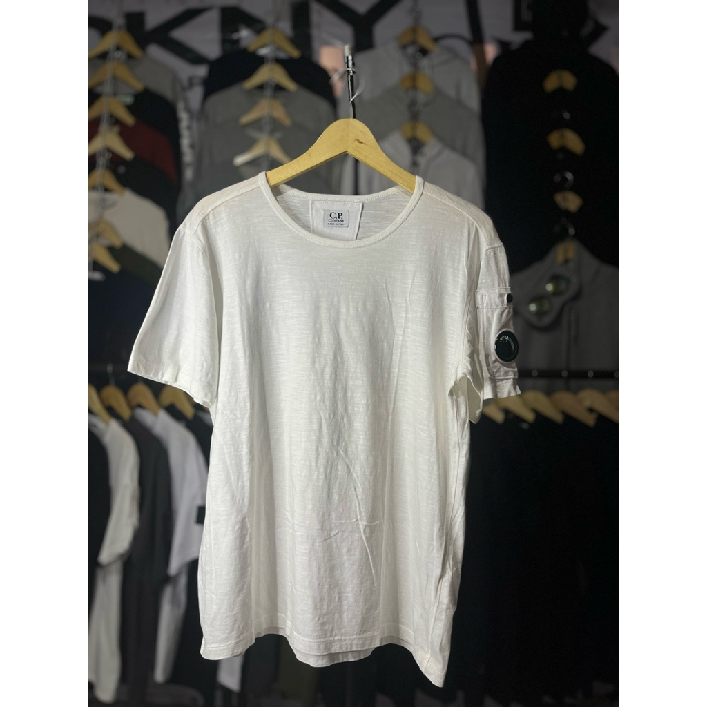 T-Shirt Pocket Lengan Lens C.P. Company