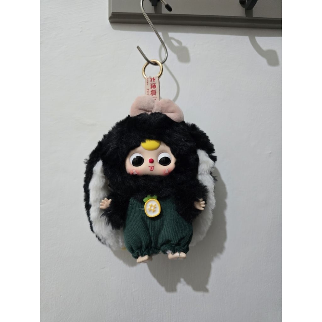 boneka ganci baby three bb3 macaron warna HITAM sesuai poto ( random warna jidat dan mata juling ses