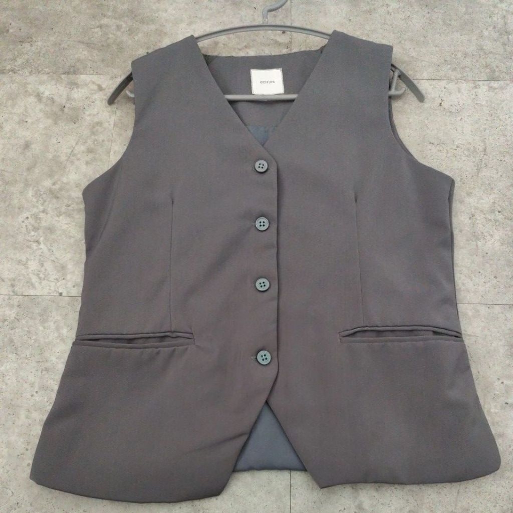 Preloved ECINOS After Vest Grey Size S Rompi Baju Wanita