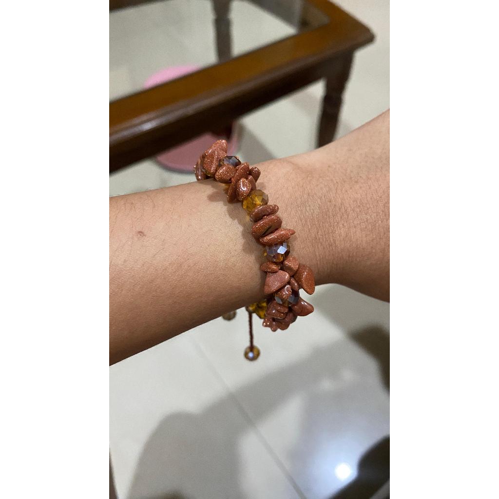 Gelang batu khas Balikpapan