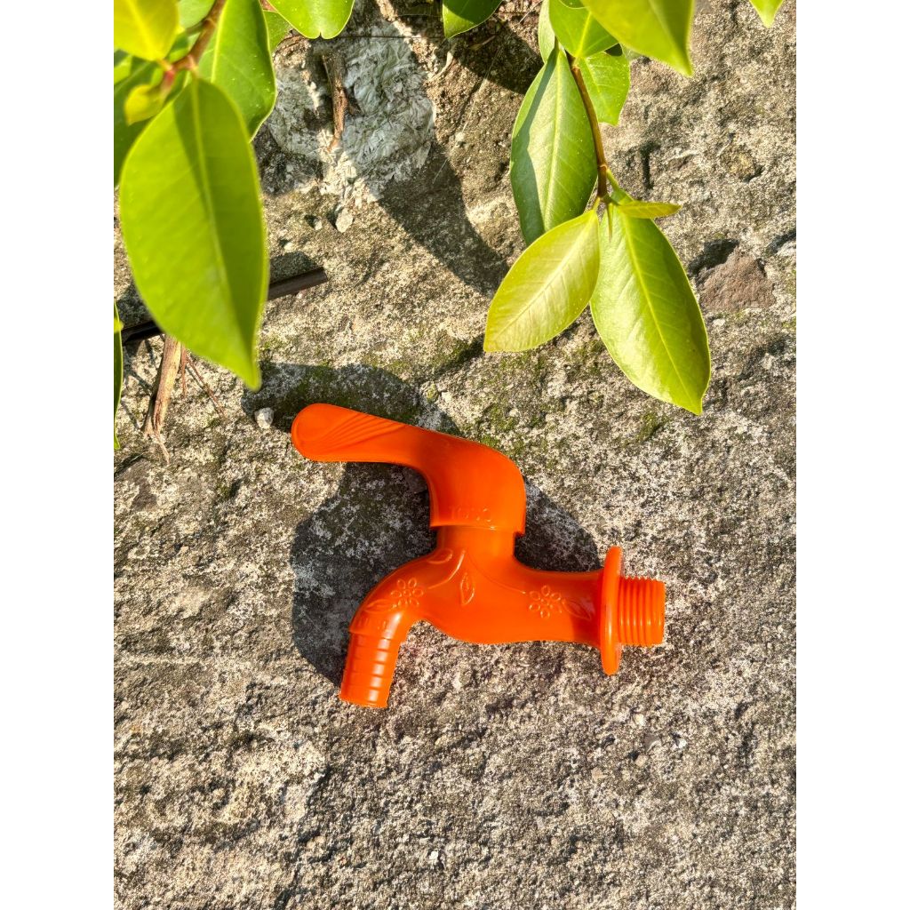 Keran Air 1/2" Kran air 1/2 inch Kran PVC Plastik Engkol kran Tembok Taman Bahan tebal