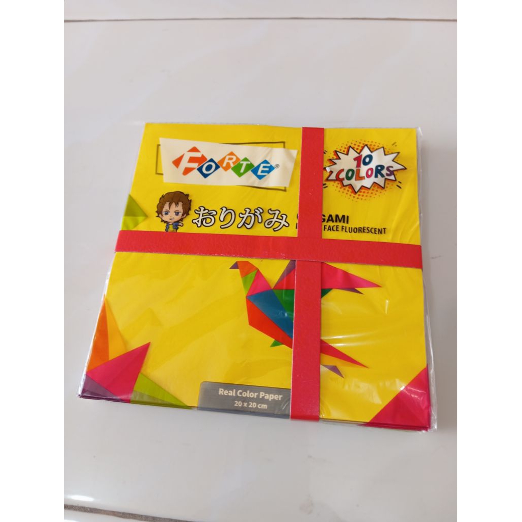 

Kertas Origami ukuran 20x20 merk Forte (1 pack)