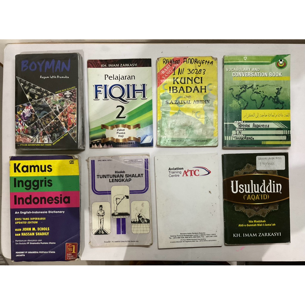 

Preloved Buku Bundle (8 items)