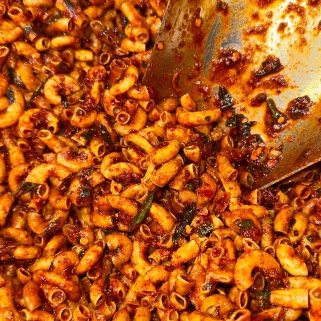 

MAKARONI PIPA 100gram tiga rasa