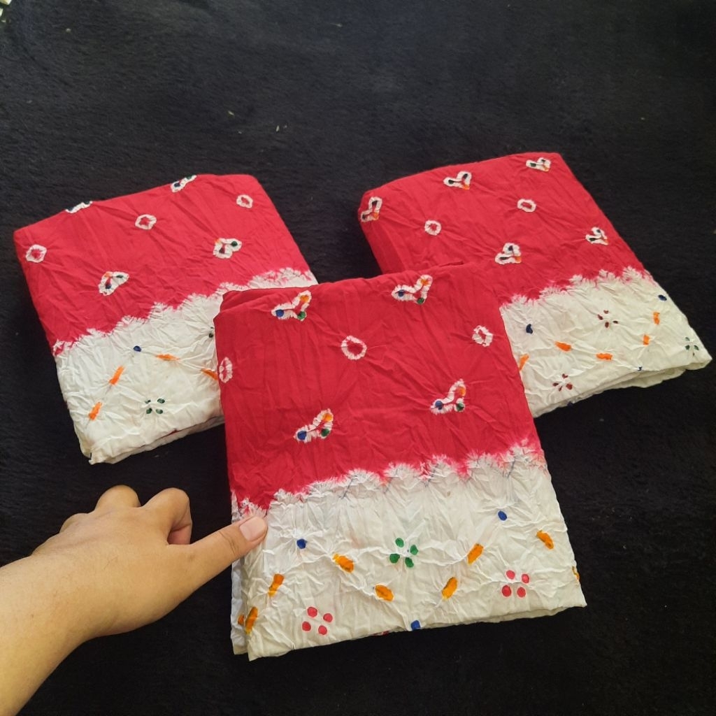 kain jumputan merah tumpal putih solo kota