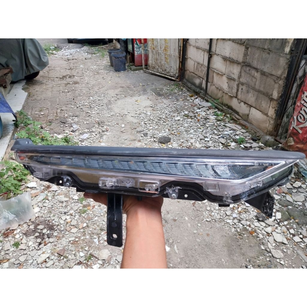 Lampu drl wuling almaz