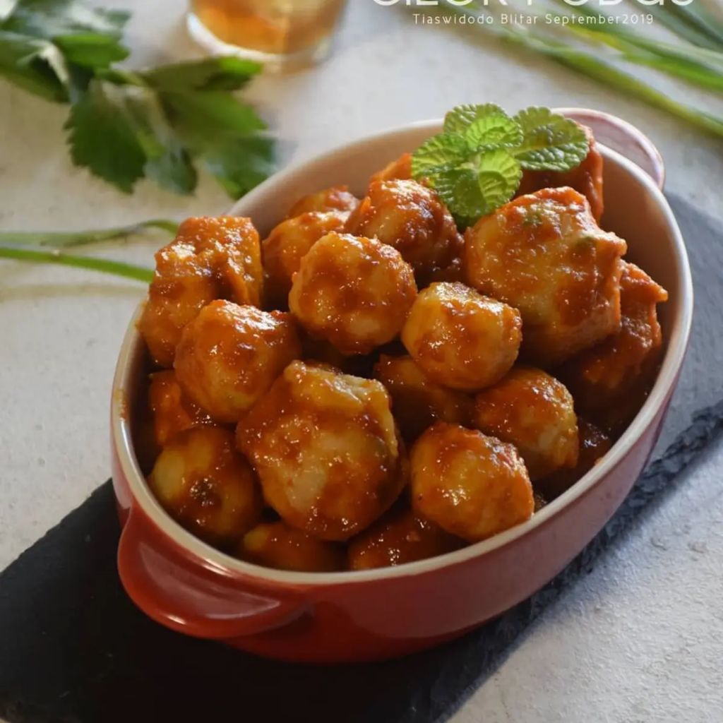 

100 Butir Cilok Jadul Gratis Bumbu Kacang Snack Cemilan Frozen