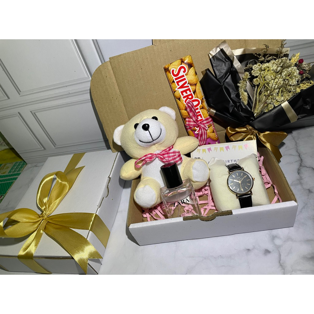 

Kado cewek kado ulang tahun cewek kado sweet 17 hampers sweet 17 hampers custom kado wisuda hampers wisuda Hampers cewek hampers murah kado murah