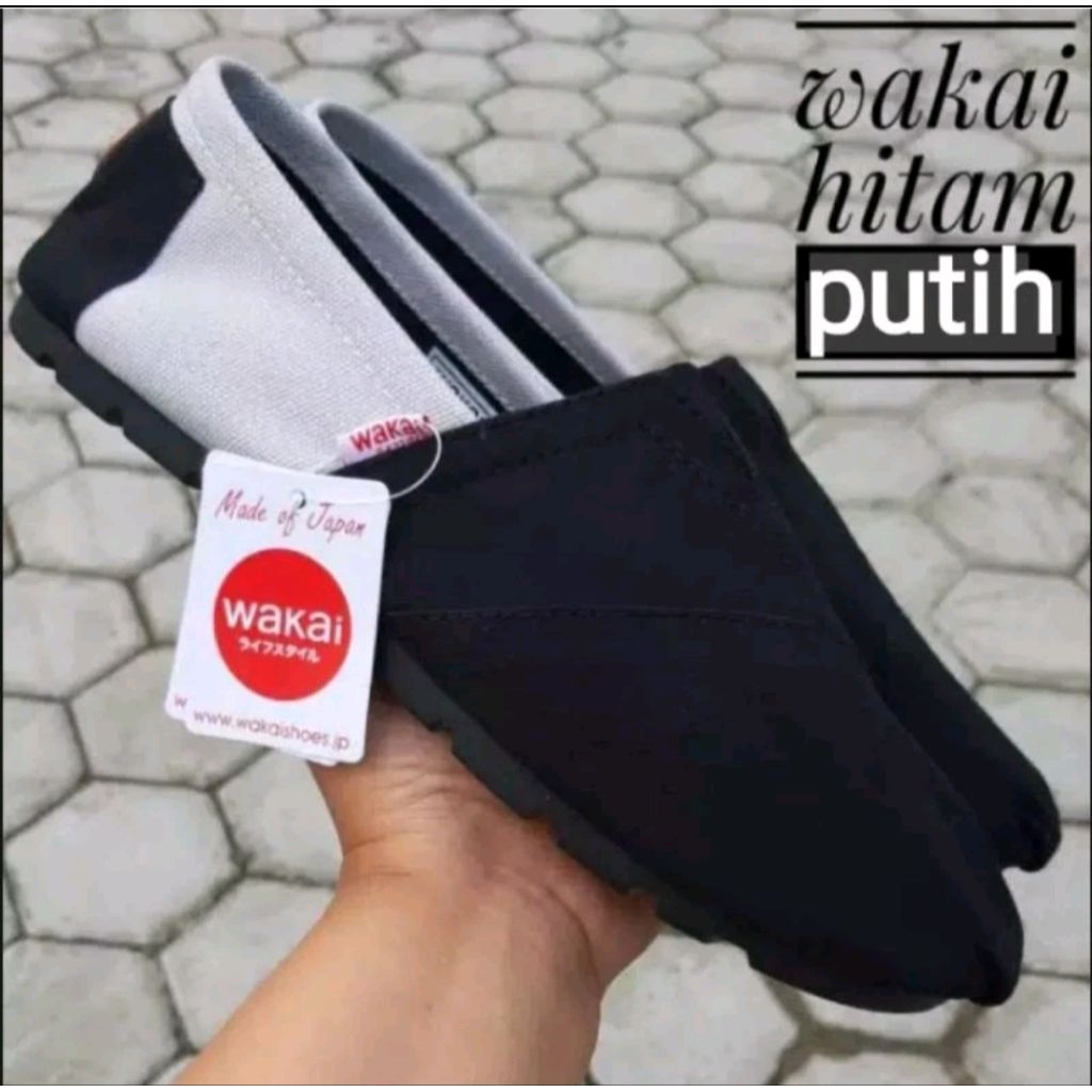 best seller promo sepatu slip on wakai pria wanita kombinasi