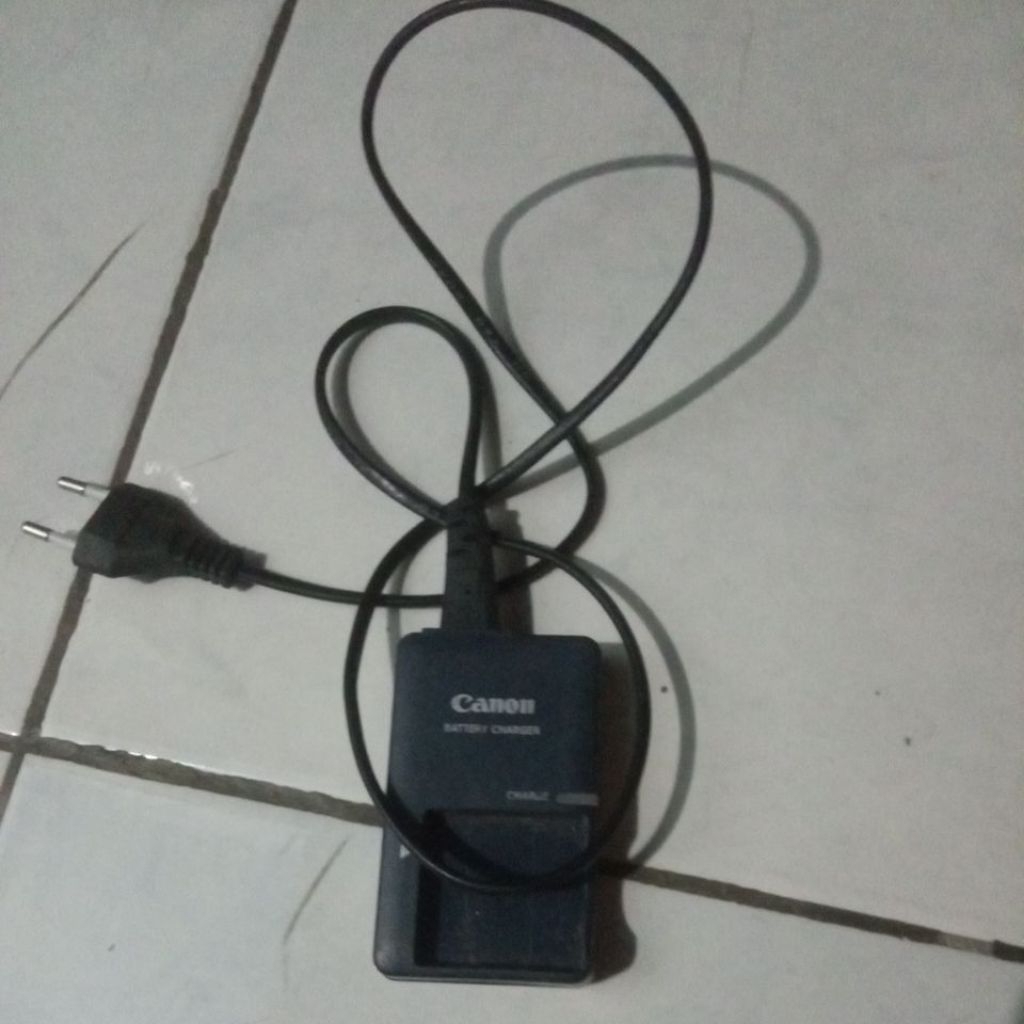 batrei Charger canon