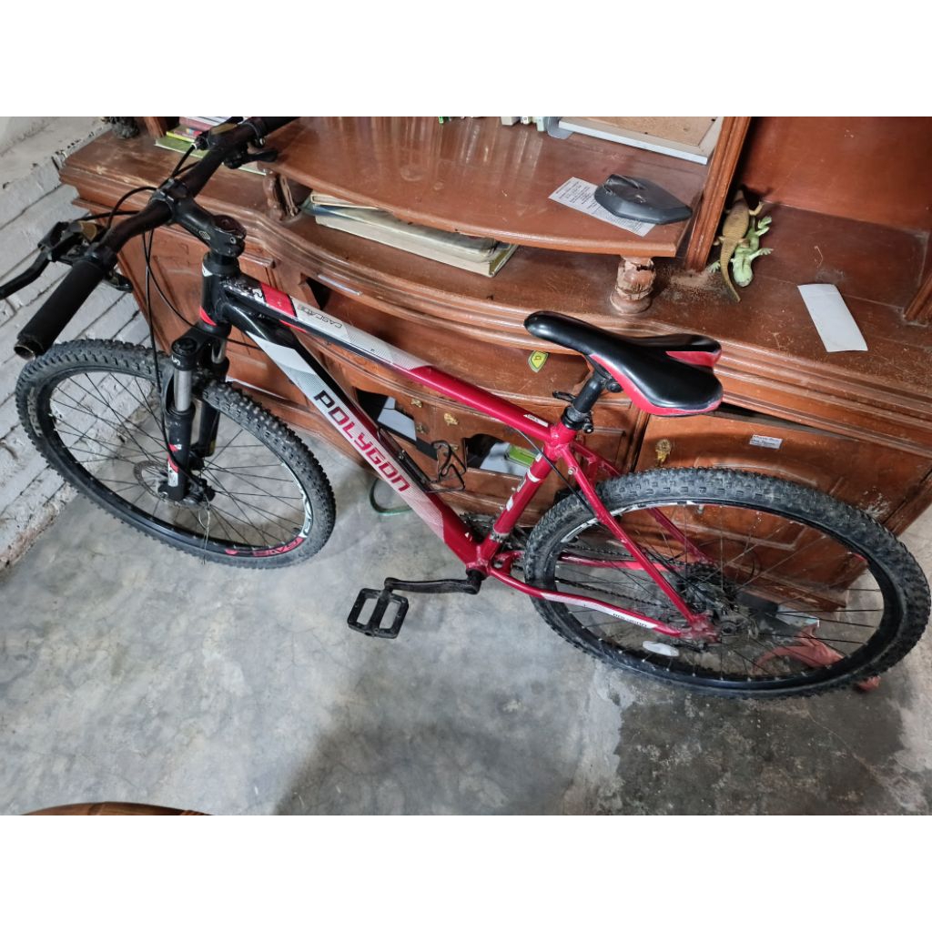 Sepeda Gunung Polygon Cascade 2