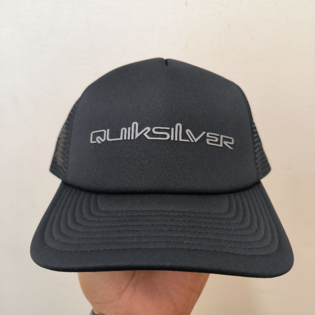 TOPI QUIKSILVER OMNI TRUCKER