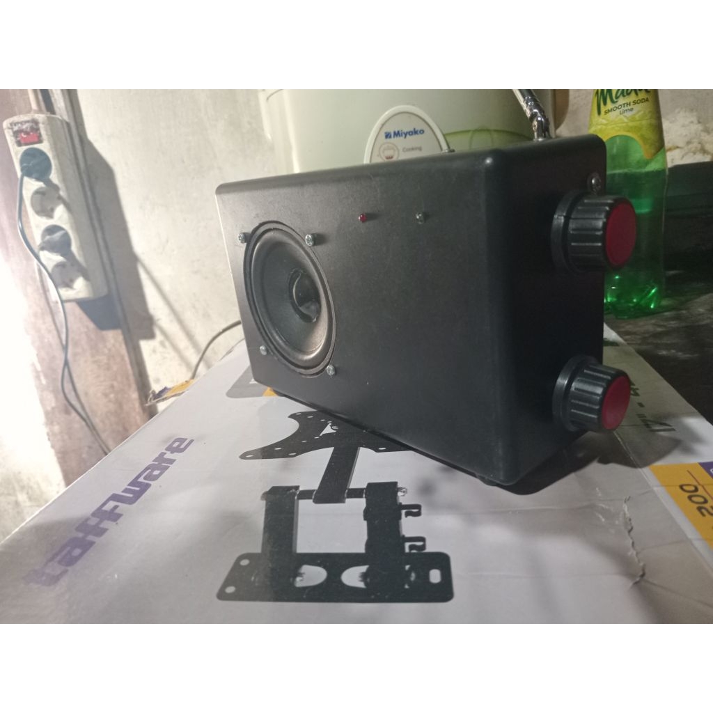 Radio tuner fm  rakitan siap pakai teman di warung