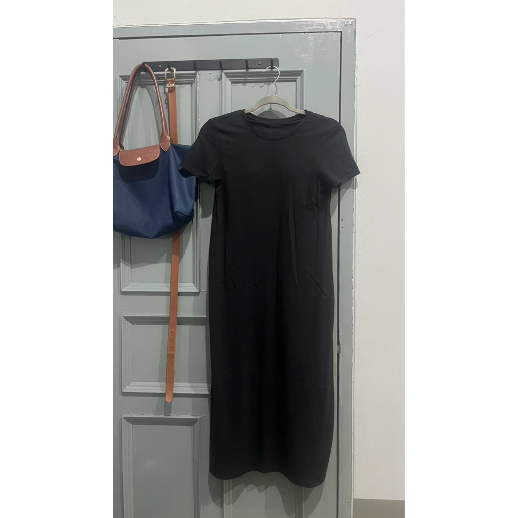Preloved - Uniqlo Airism Cup Bra Dress