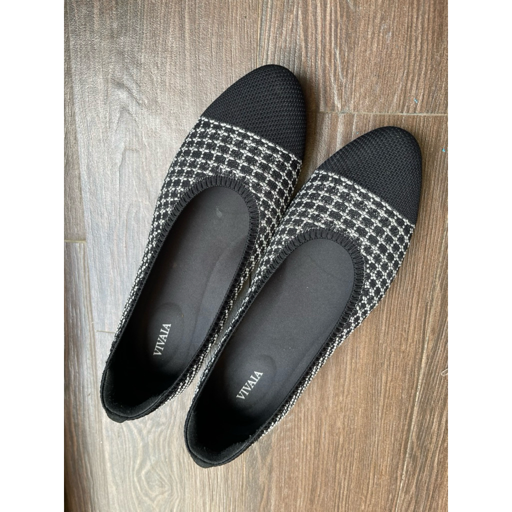 Vivaia Flat Shoes size 41