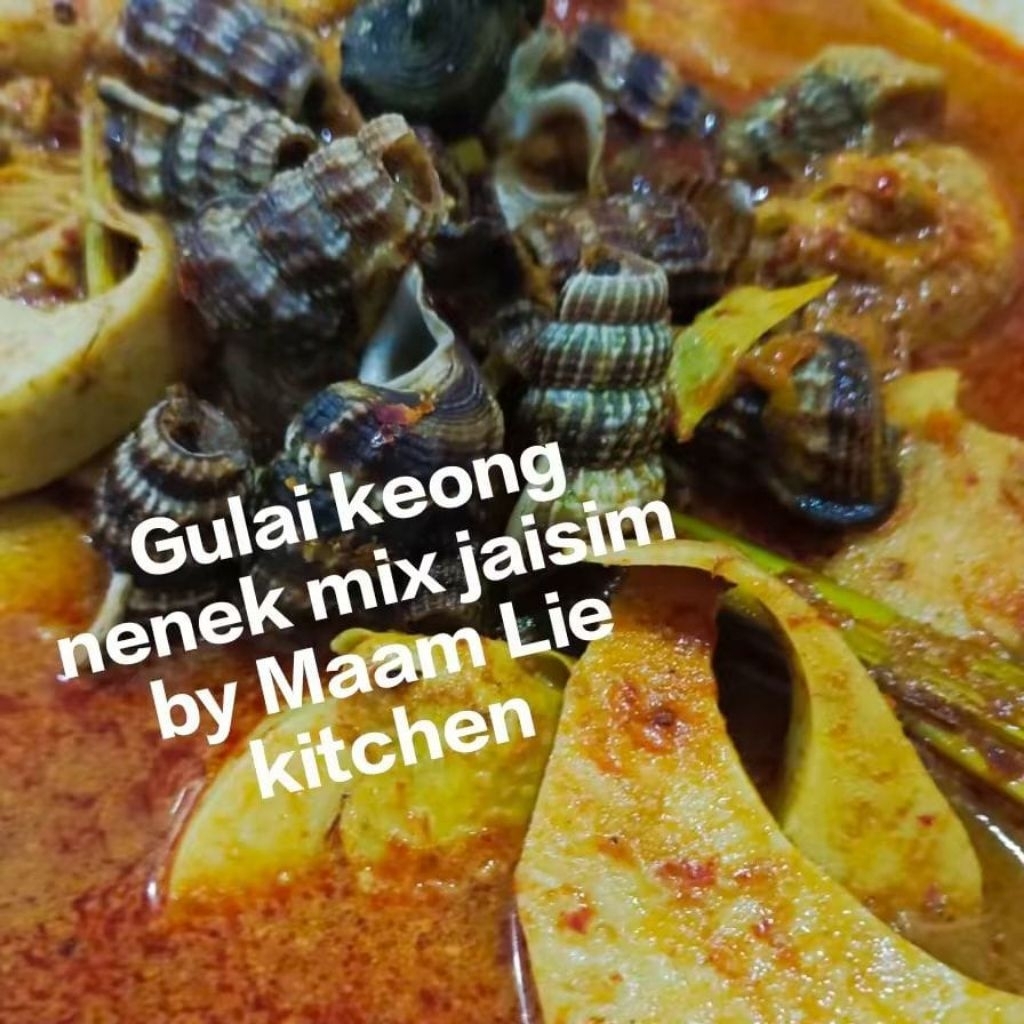 

Gulai keong nenek / katanglo / tengkuyung mix umbut kelapa / jaisim masakan kalimantan