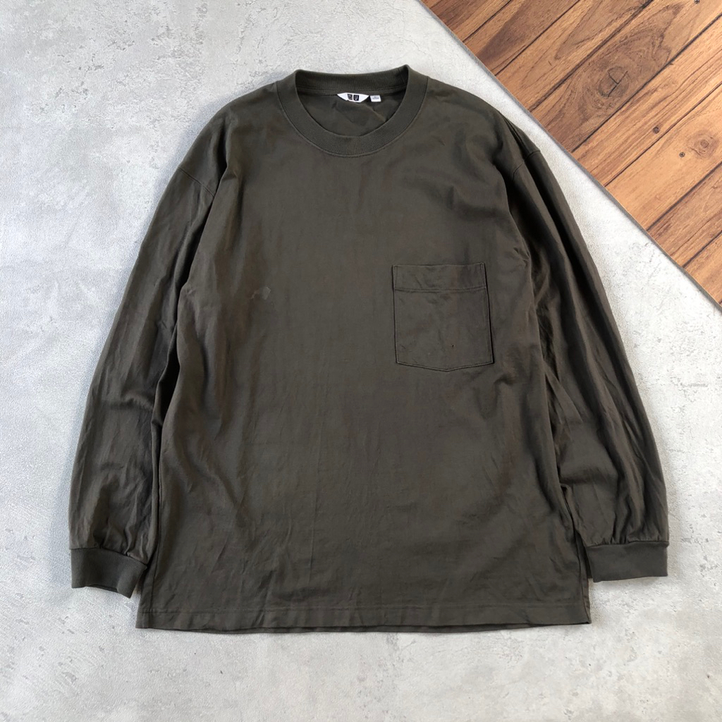 LONGSLEVE UNIQLO U POCKET