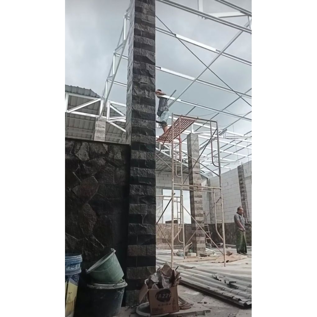 teras baja ringan kanopi galvalum terpasang