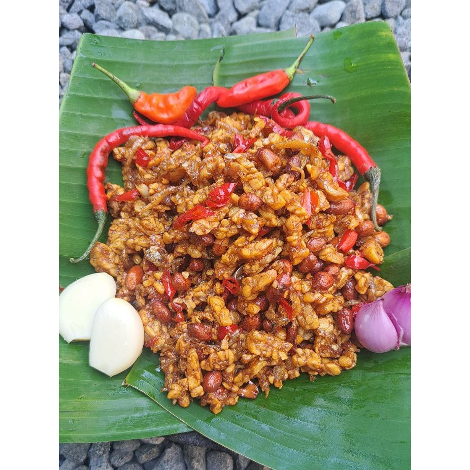 

Kering Tempe Orek Teri Kacang 1Kg Gurih Pedas Manis (2X500gr)