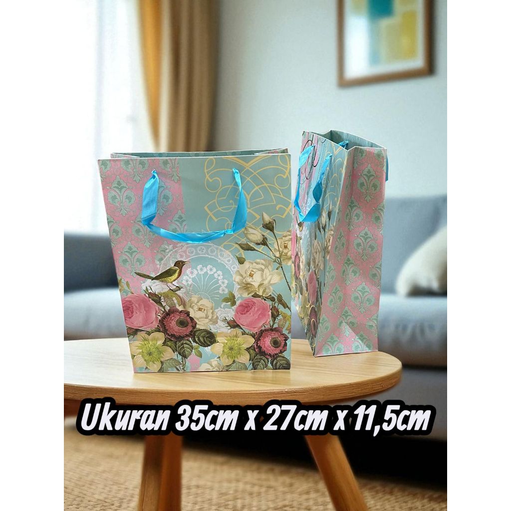 

Premium Paperbag Karakter Bunga Flower Mewah / Tas Kado Wedding / Kantong Tenteng Untuk Hadiah Tas Gift