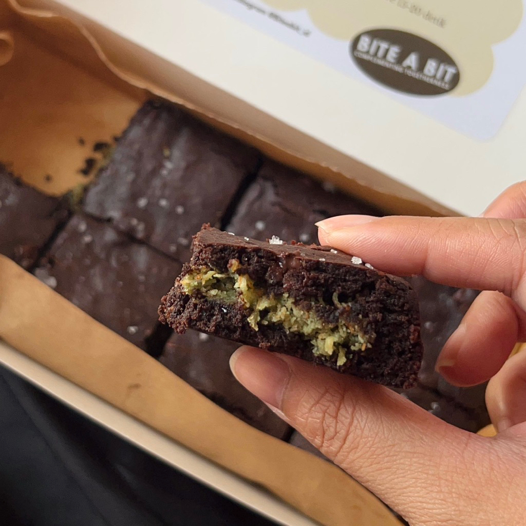

Bite a Bit - KUNAFA PISTACHIO BROWNIES [Reguler]