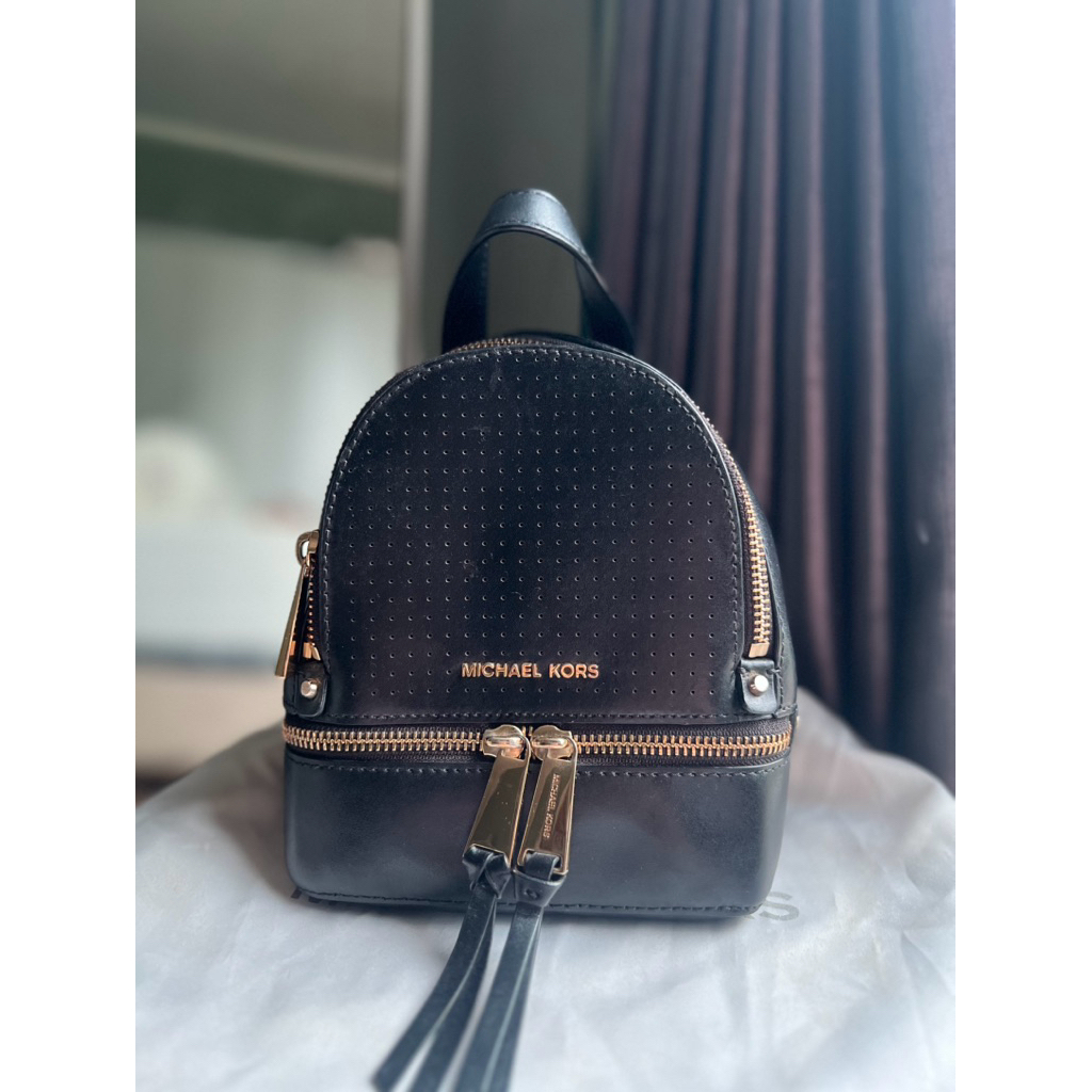 Michael Kors Rhea mini backpack Preloved / second