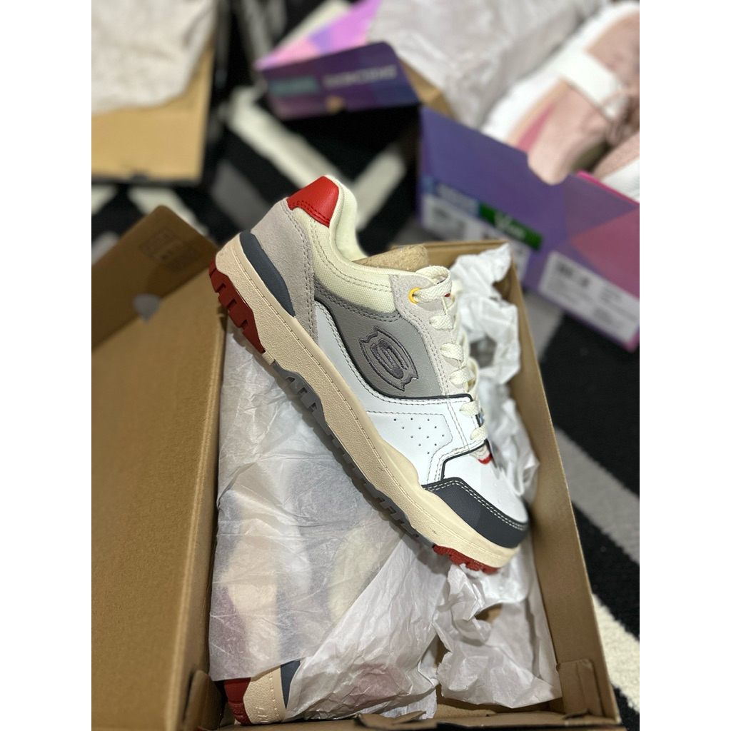 SEPATU SKECHERS SKX UNISEX WHITE ORIGINAL BNIB