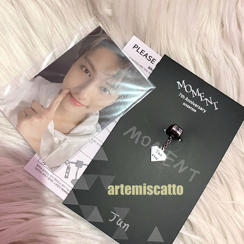 SEVENTEEN 7th Anniversary Bracelet Charm (Jun) with PC - SVT Sebong Wen Junhui Moon Junhwi Photocard