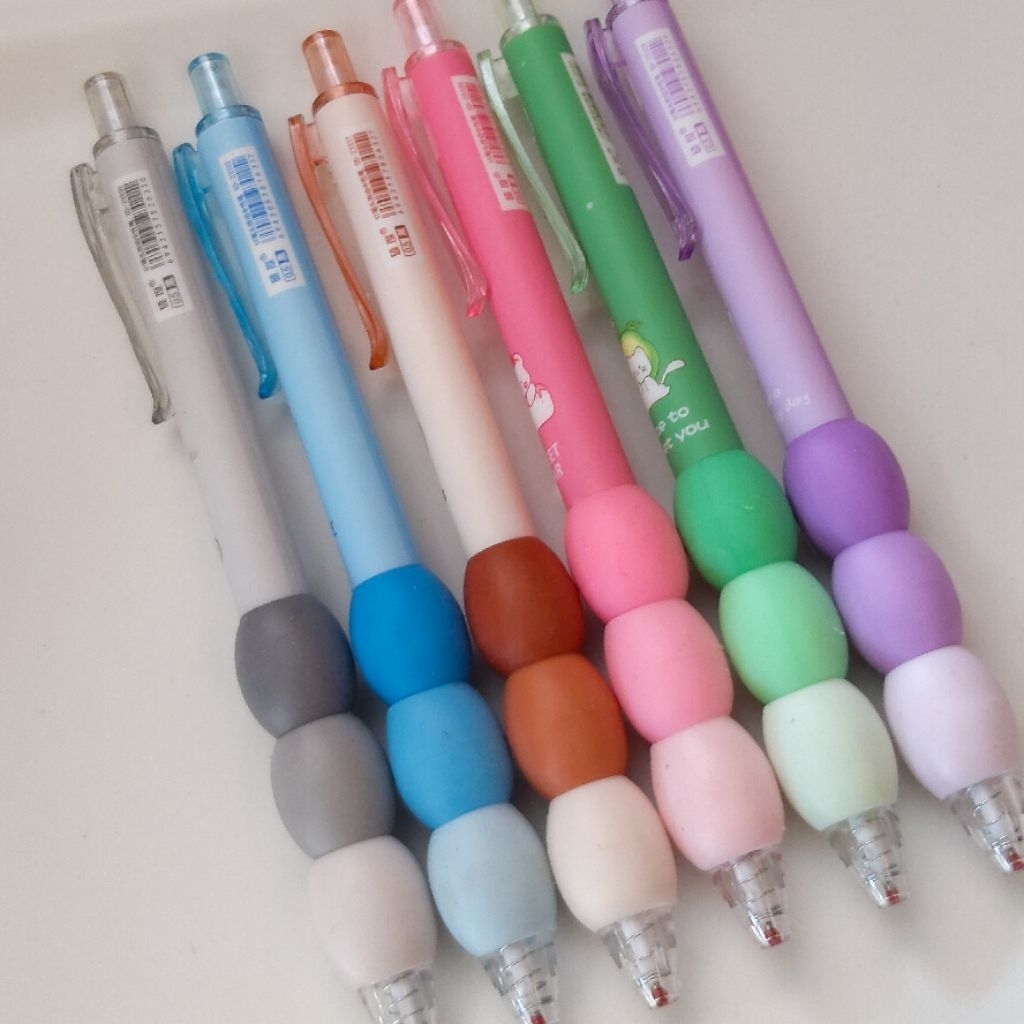

Pen gel warna warni motif kartun (1 BIJI)