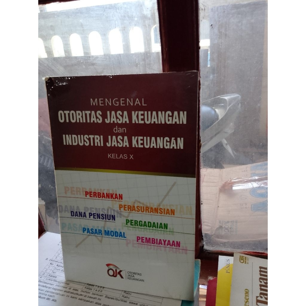 Mengenal Otoritas Jasa Keuangan dan industri Jasa Keuangan kelas x
