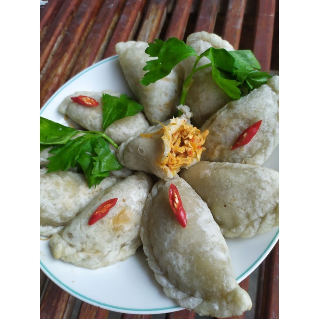 

Cireng Ayam Suwir Frozen Cemilan Kekinian