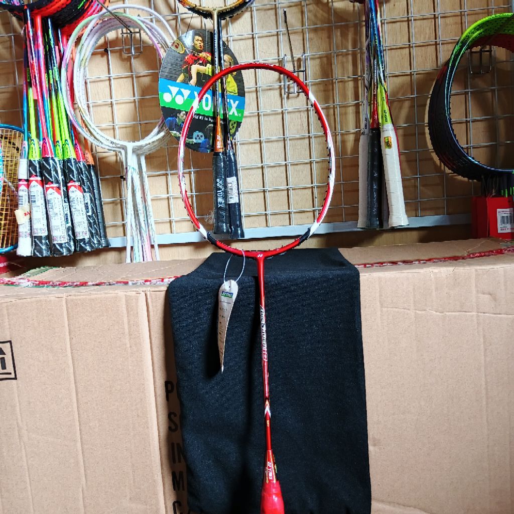 RAKET BADMINTON YONEX ARCSABER 10 3U G4 PREMIUM 24 LBS SIAP PAKAI