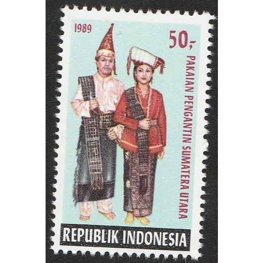 

A 12439 SATU BUAH PRANGKO TEMA PAKAIAN PENGANTIN SUMATERA UTARA DENGAN KONDISI BELUM ADA CAP